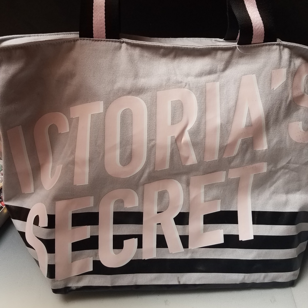 Victoria Secret Weekender tote bag with room for All Your essentials